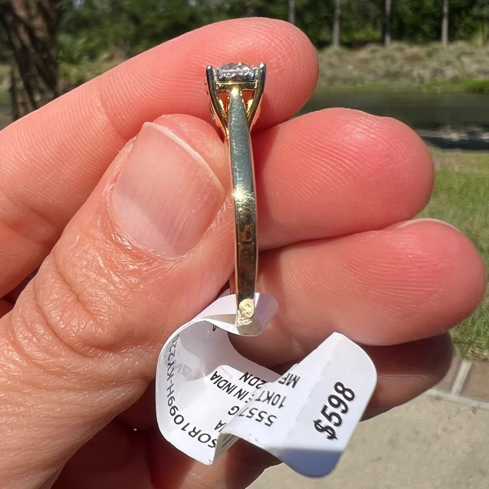 10K yellow gold 1/2 Carat T.W. Round Diamond Solitaire Ring size 7 - Picture 8 of 15